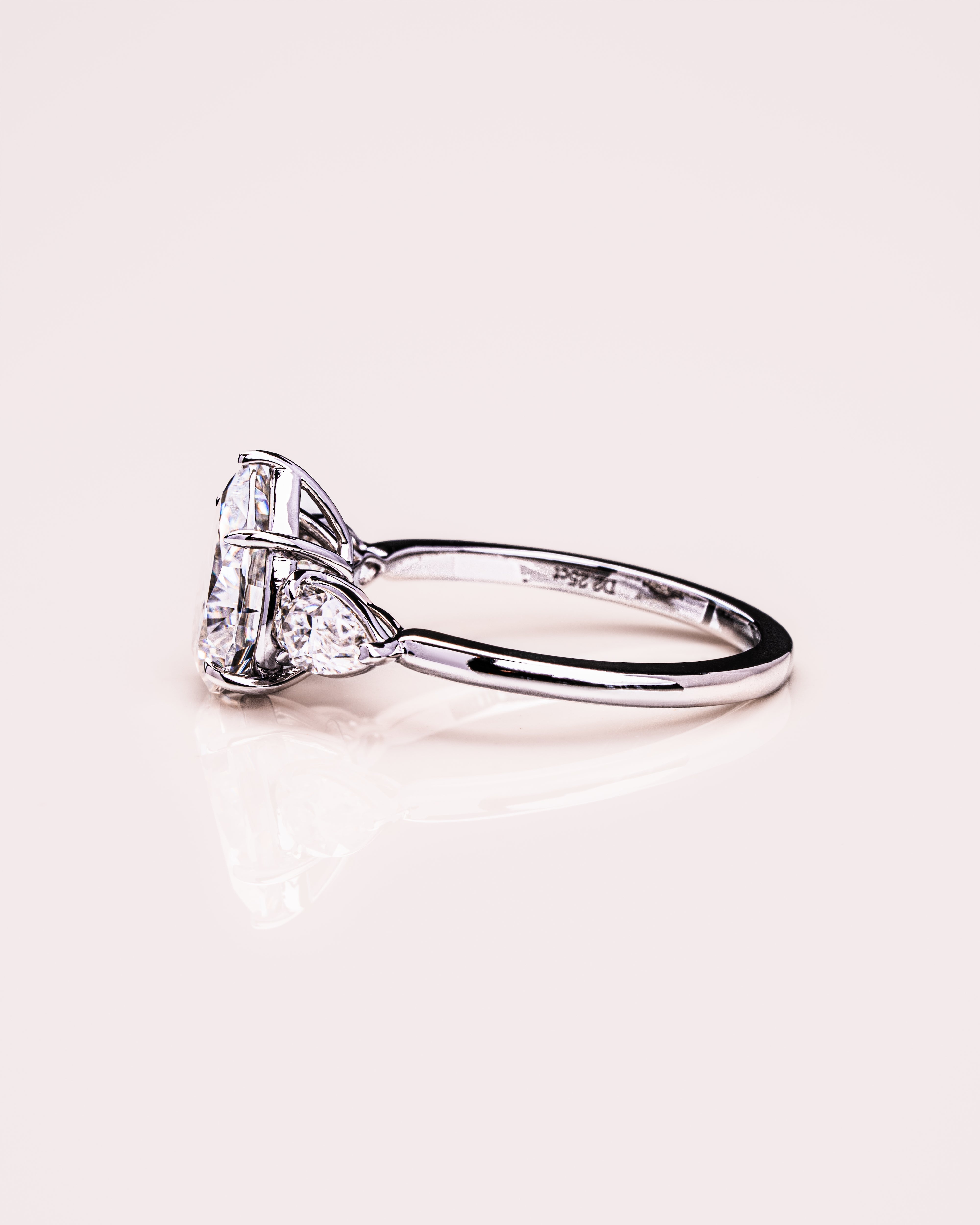 Nicola - Pear | Silver