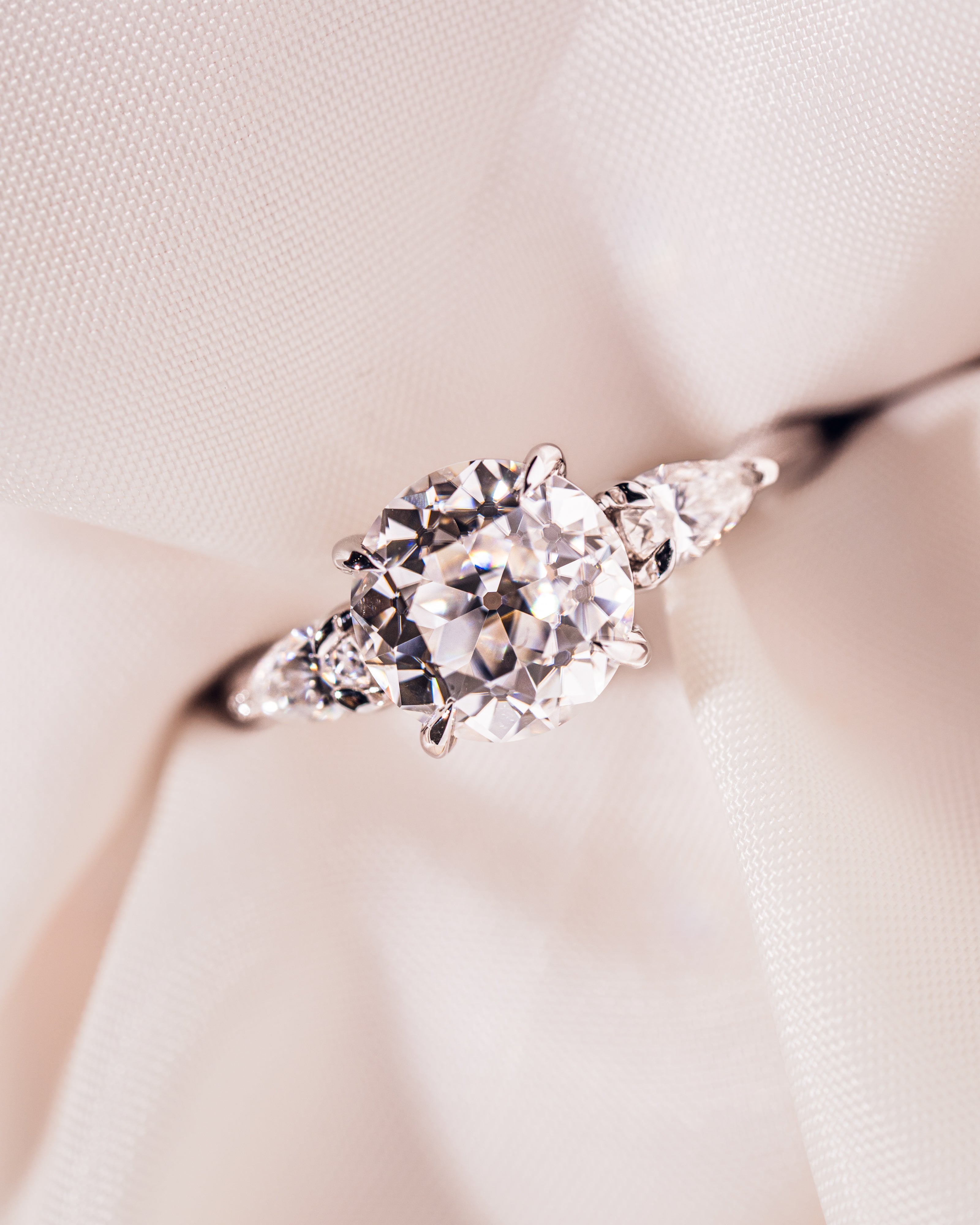 Nicola - Round & Pear | Silver