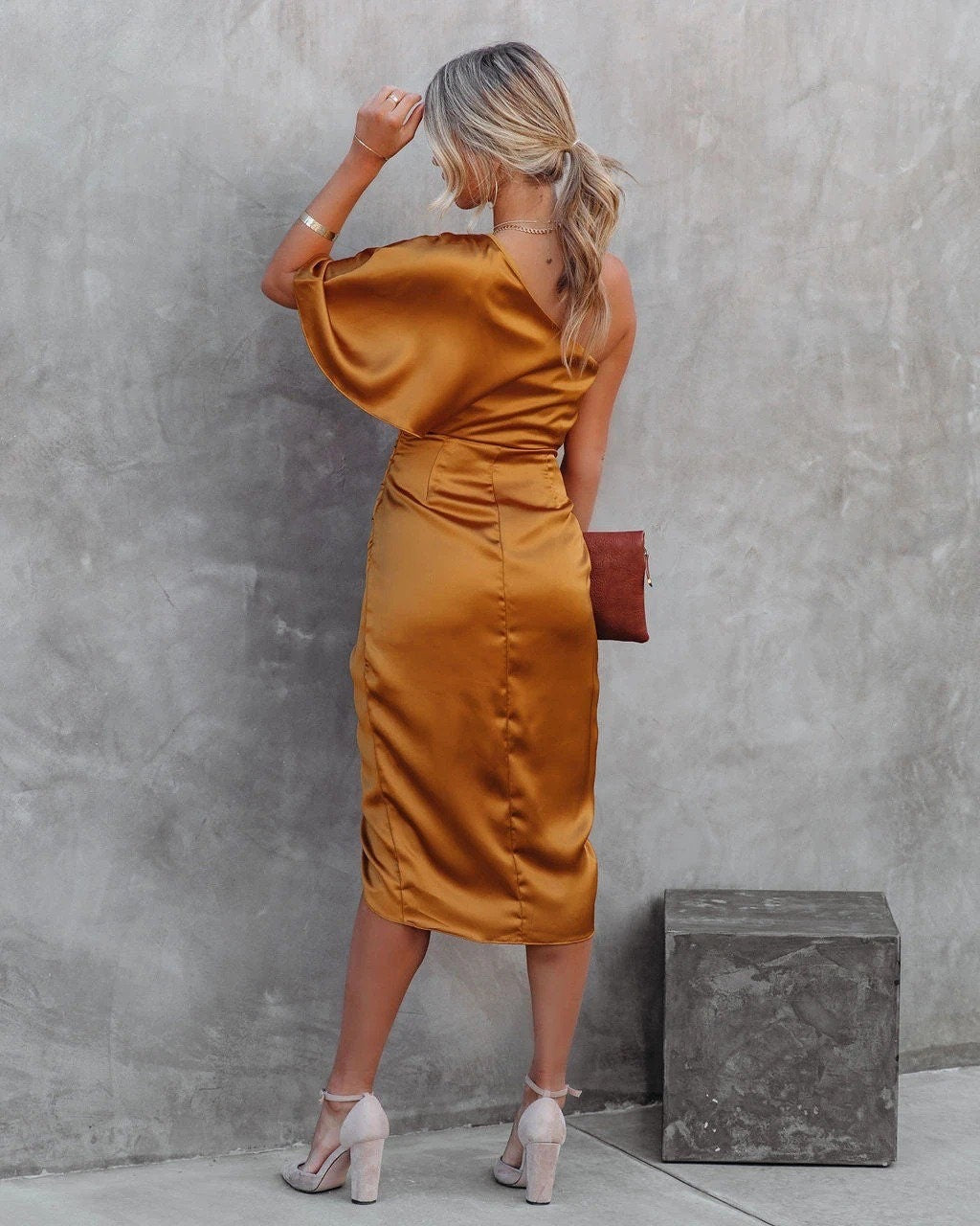 Valmere™ | Kaelani Chic Satin Dress
