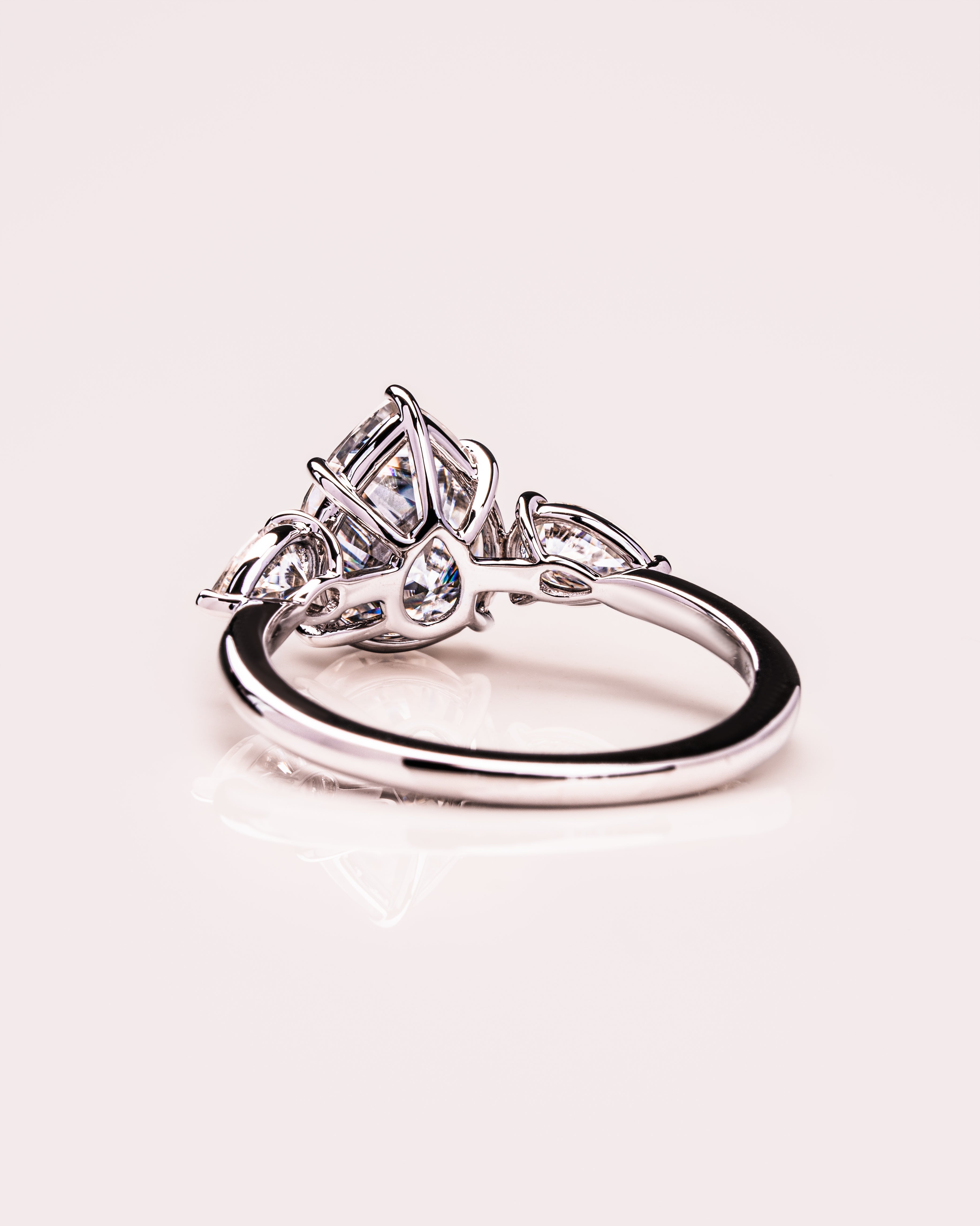 Nicola - Pear | Silver