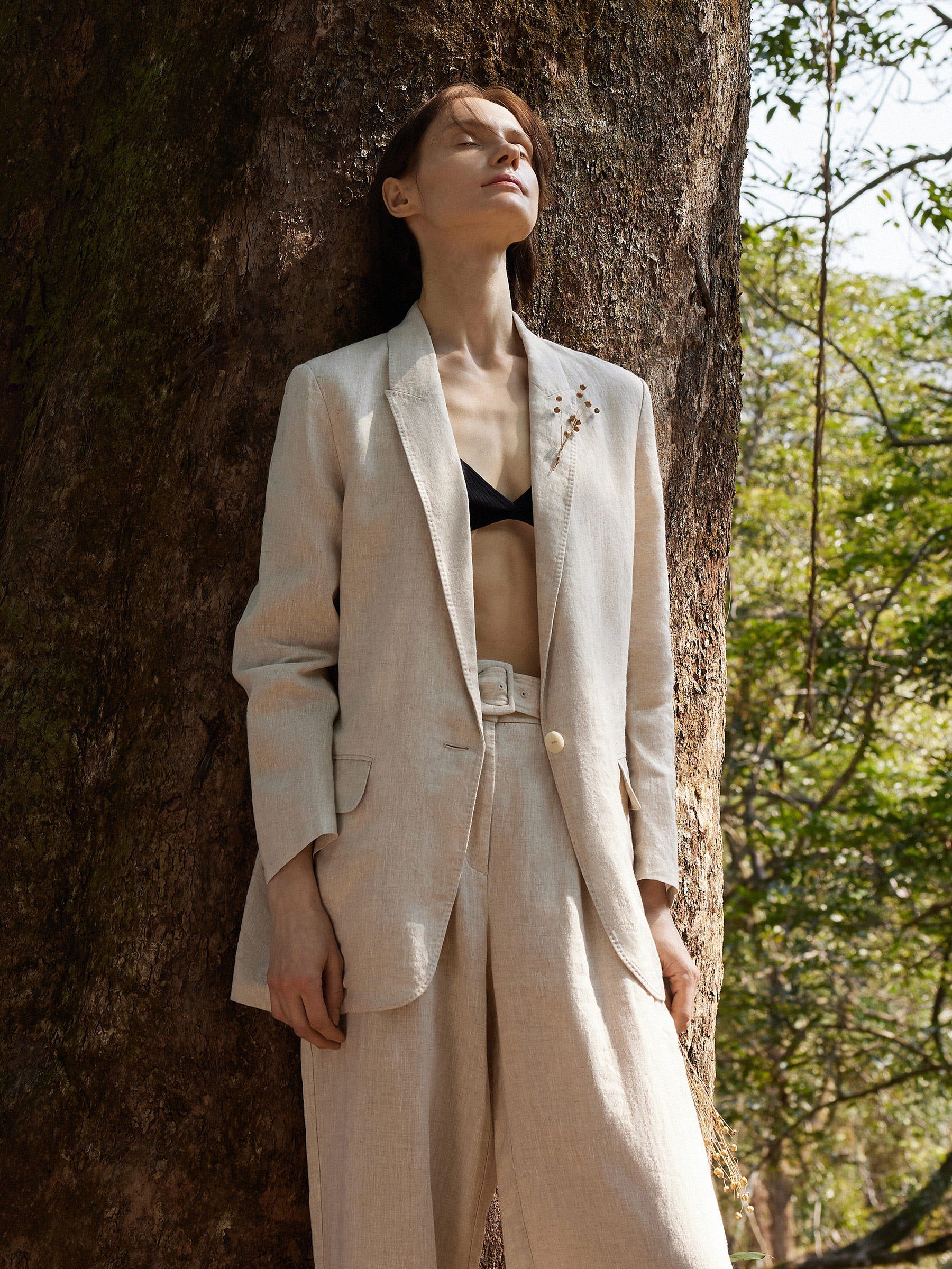 Valmere™ | 100% Linen Back Slit Blazer