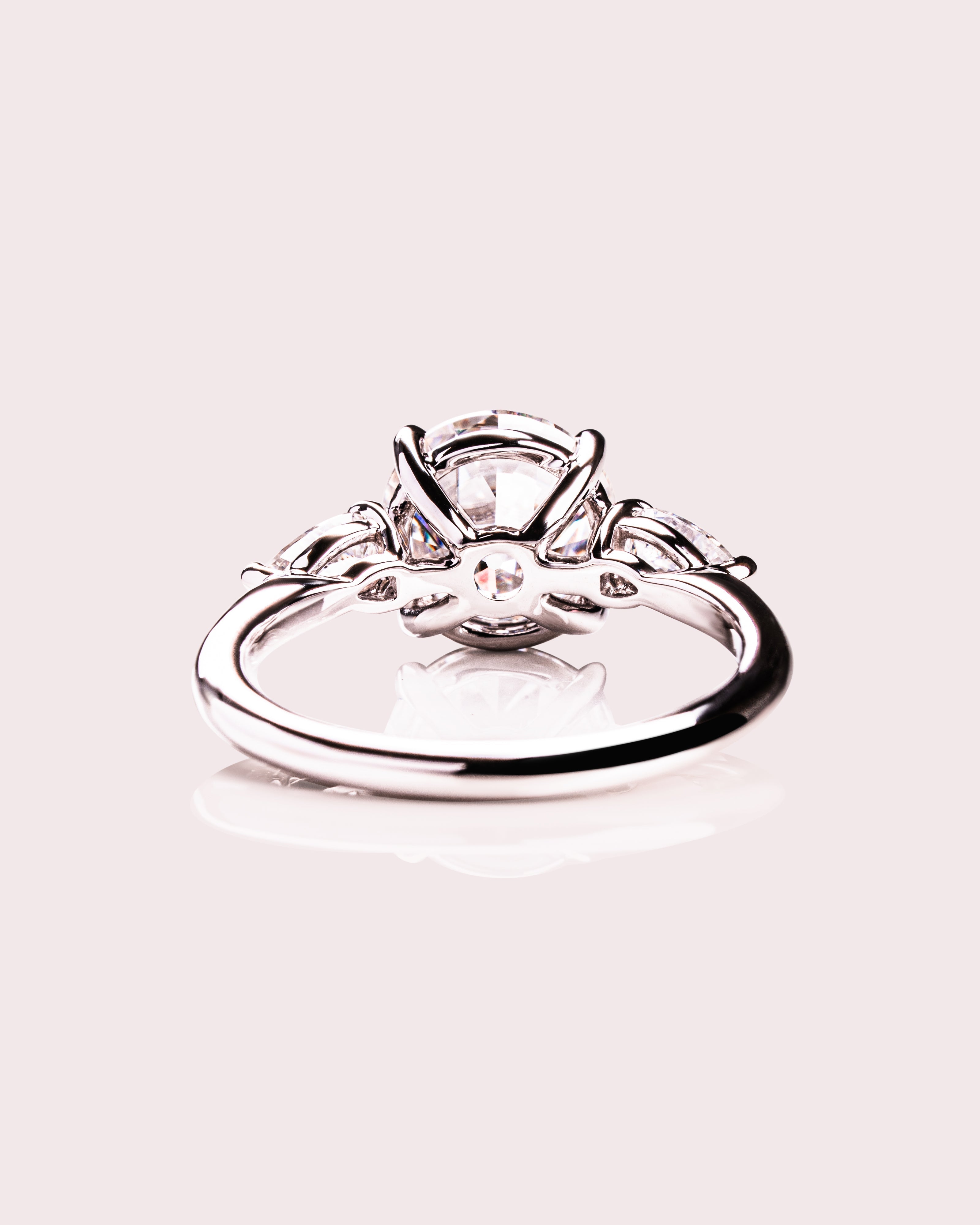 Nicola - Round & Pear | Silver