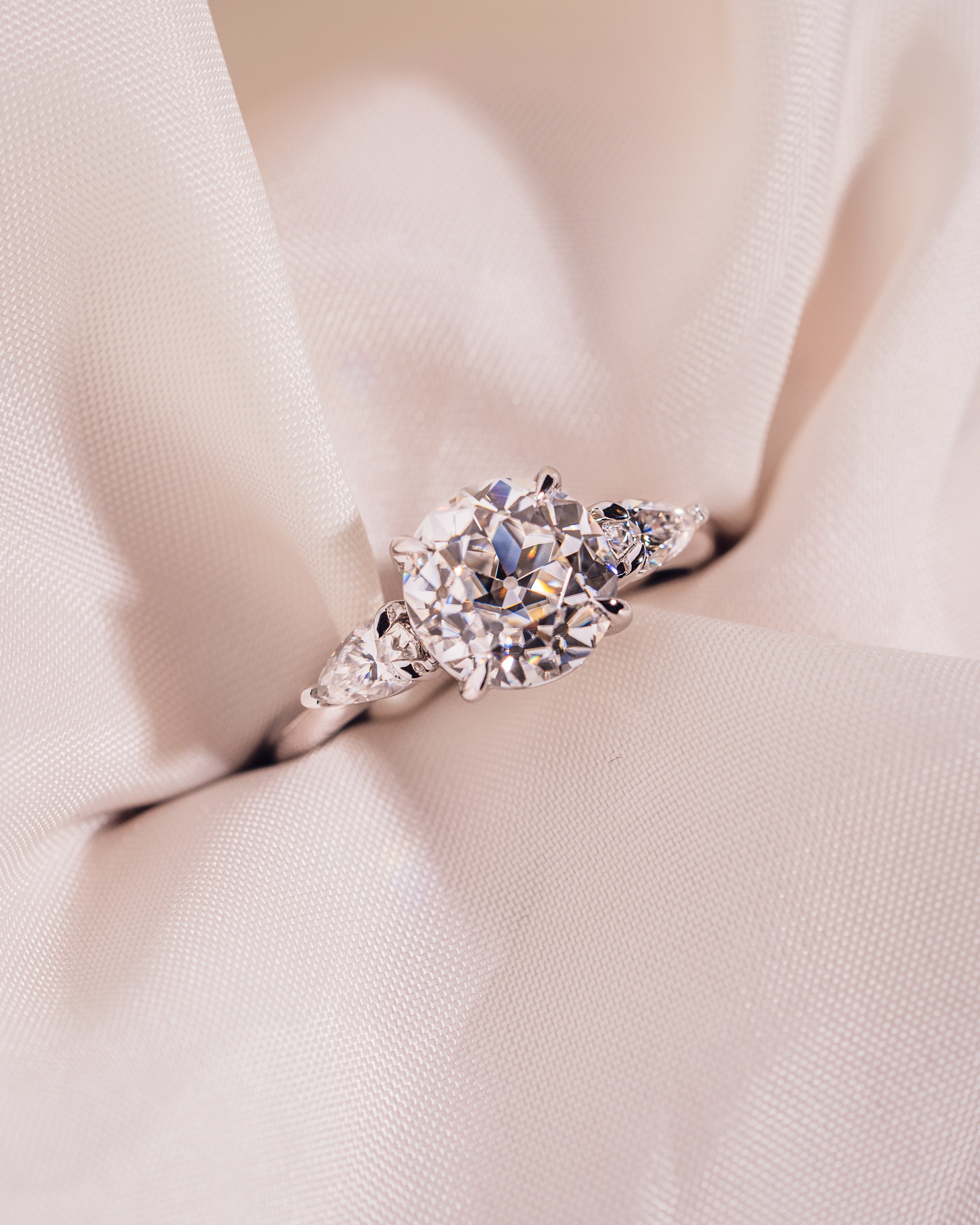 Nicola - Round & Pear | Silver