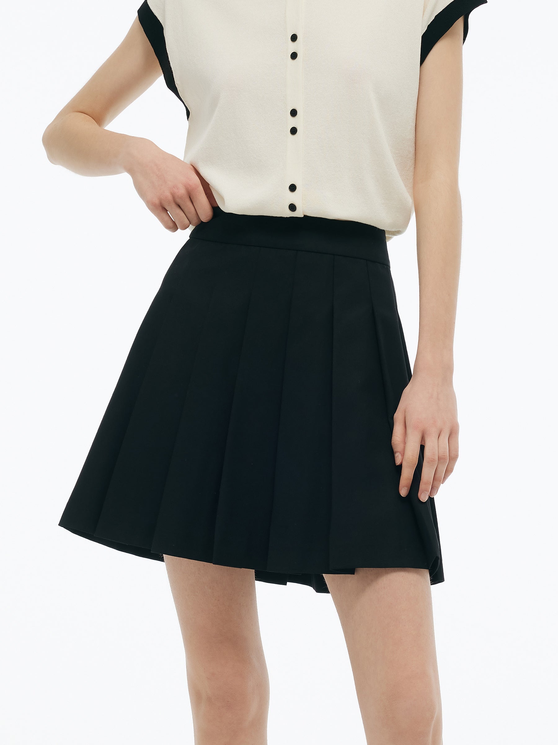 Valmere™ | Pleated Mini Skirt